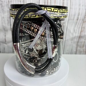 Mystery Treasure 16 oz Jar - Lot 0247